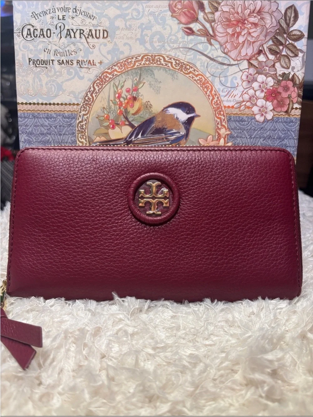 Tory Burch Burgundy Pebbled Leather Zip Wallet with Gold Logo - Picture 13 of 13